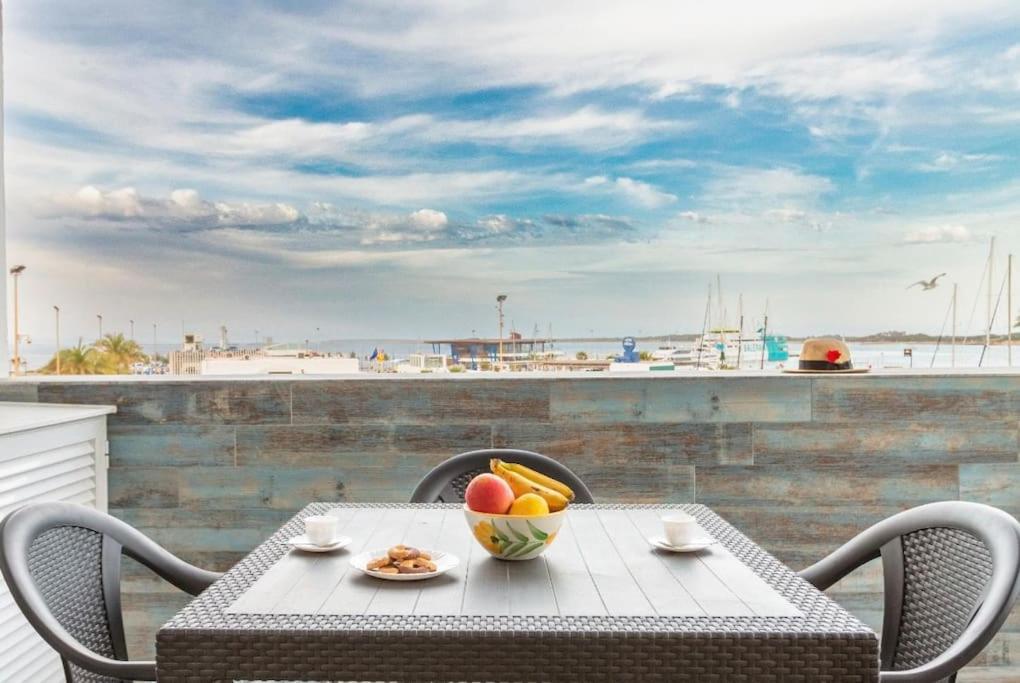 Apartamentos El Puerto, La Savina La Savina  Buitenkant foto