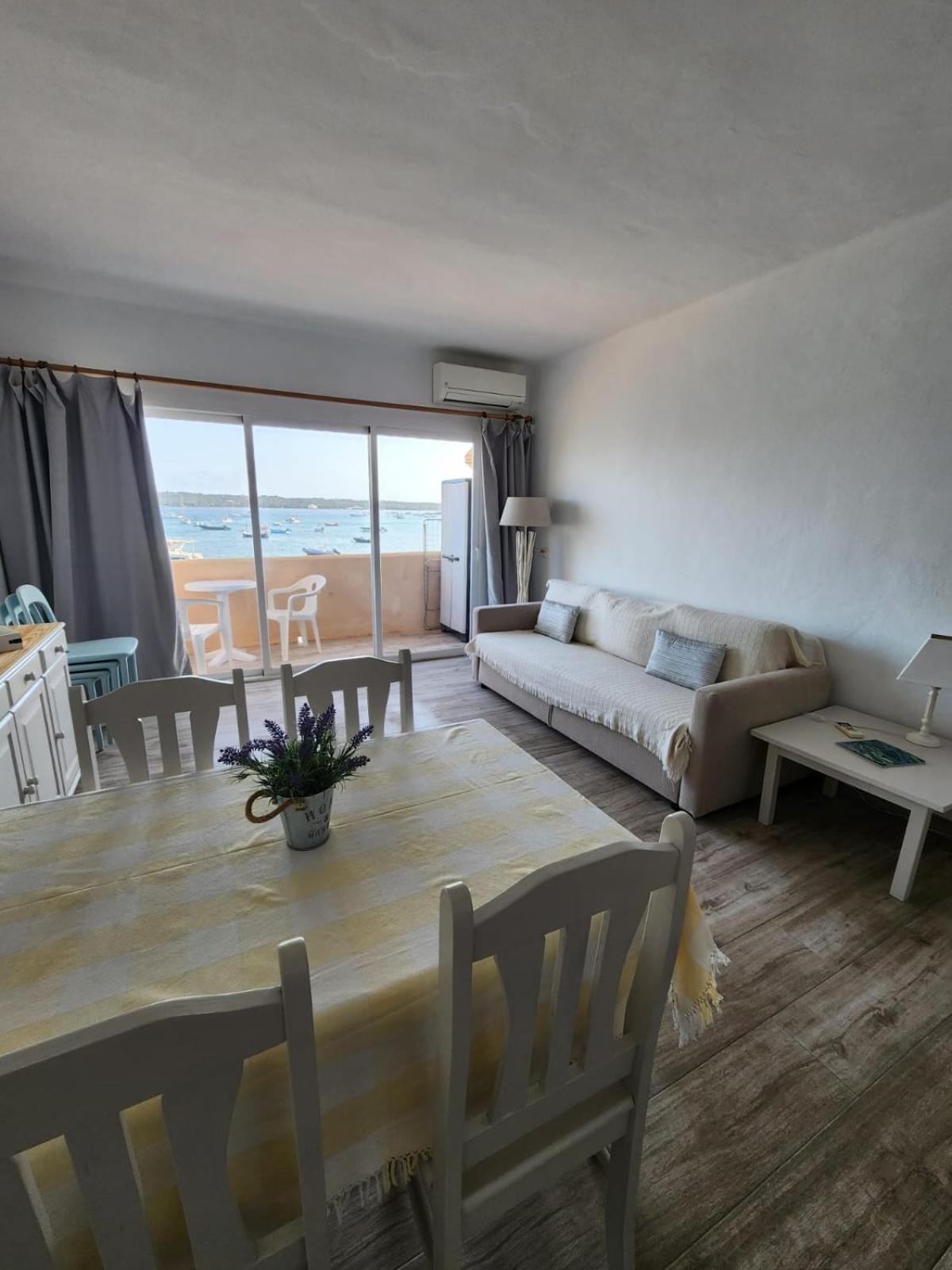 Apartamentos El Puerto, La Savina La Savina  Buitenkant foto