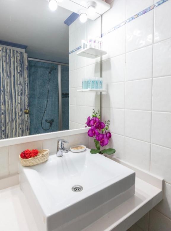 Apartamentos El Puerto, La Savina La Savina  Buitenkant foto